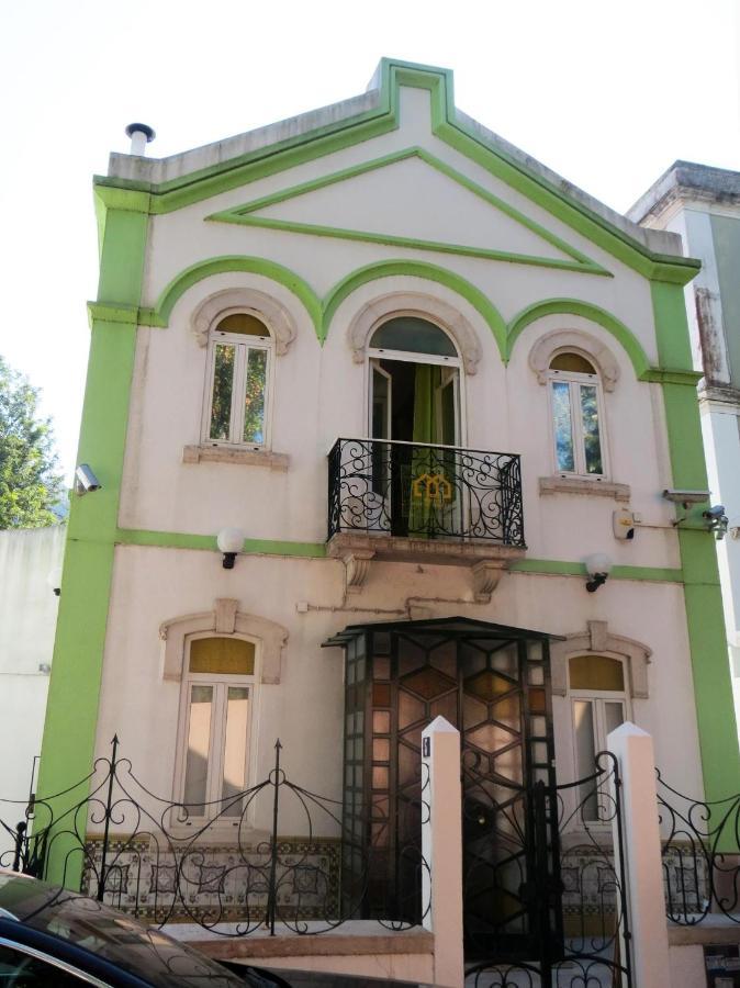 White House Lisbon Hostel Exterior photo